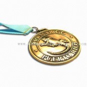 Medalj med band, gjord av zinklegering images