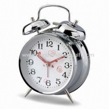 Metal Twin Bell Alarm Clock, mide 16 x 6 x 11,6 cm images