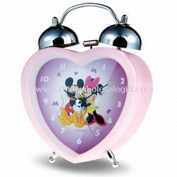 Relógio de mesa em forma de coração com 10 x 14 x 14,8 cm dimensões, disponíveis em projetos diferentes