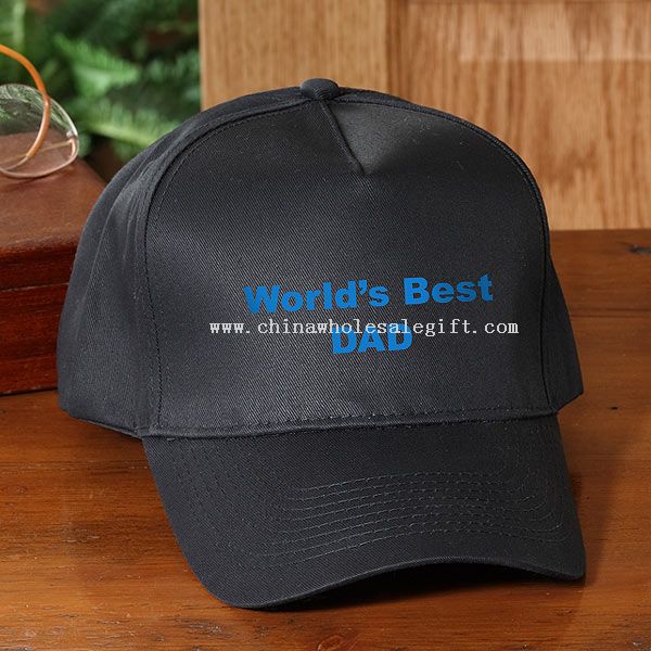 Siyah beyzbol şapkası