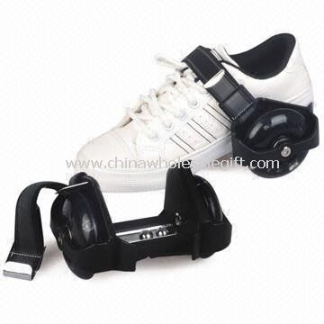 Flashing Roller Shoes with Four PU Flashing Wheels and PA Plastic Bracket