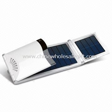 Solar Charger with 4.5W Solar Panel and 11.1V/4,000mAh Built-in Battery for Laptops