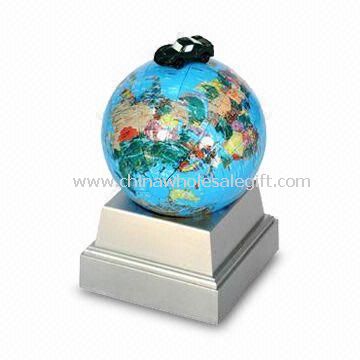 Globe bingung 4 inch dengan musikal perjalanan ruang angkasa, cahaya berkedip dan gerakan berputar