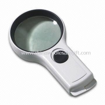 Magnifier dengan LED Powered by 2 x AAA baterai