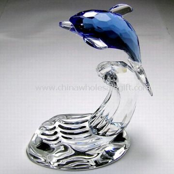 Kryształowe figurki delfinów