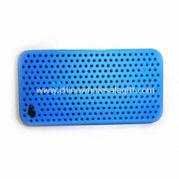 Silicone kasus untuk iPhone 4 datang dalam berbagai warna dengan udara-ventilasi desain