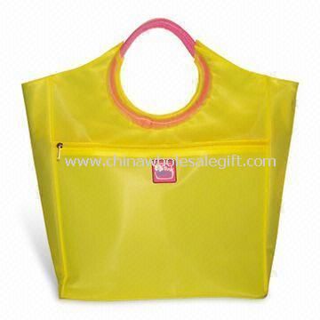 Strandtaske lavet af semi-gennemsigtigt PVC
