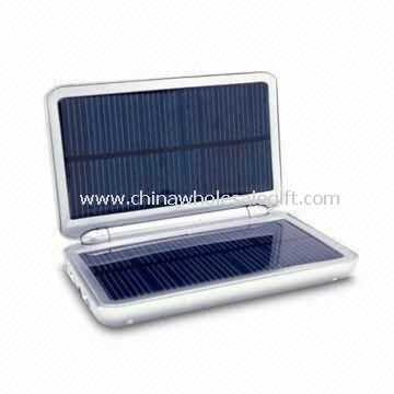 Solar Mobile Phone Charger in Foldable Design with Flashlight and USB Port