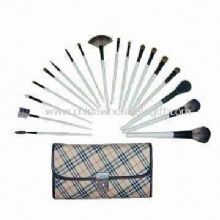 18 piece Cosmetic Brush Set With Fine Imitation Leather Handbag images