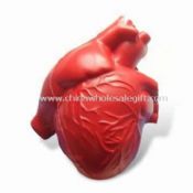 Stressboll i hjärta form tillverkad av PU-skum images