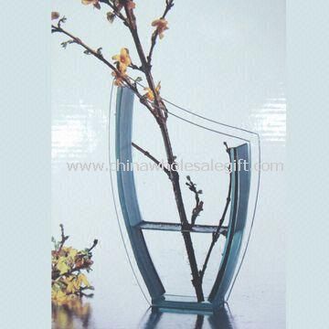 Vază din sticlă transparentă cu 0,4 cm grosime