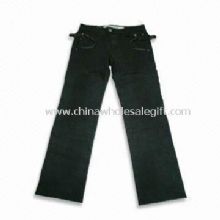 Jeans con 100% algodón y tratamiento de la colada de la ropa adecuada para los hombres images