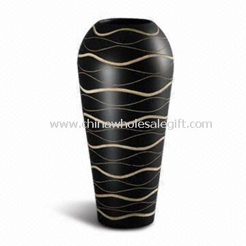 Wooden Flower Vase Suitable for Decoration and Gifts Purposes