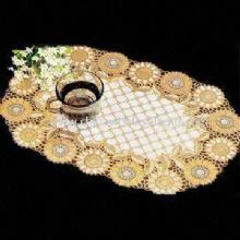 Placemat Made of PVC Available in Gold and Silver Colors images