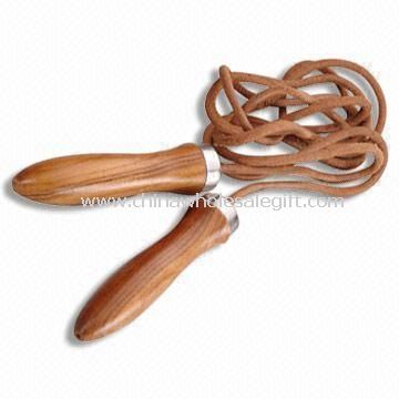 Kulit asli lompat tali dengan berkontur dan dipoles pegangan kayu ringan