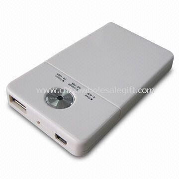 Universell PDA batterilader egnet for mobiltelefon, MP3 og IPod