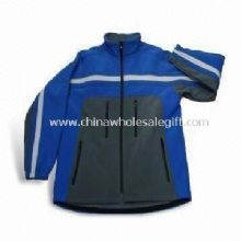 Winter Hiking Jacket Breathable Water- and Wind-resistant Garment images