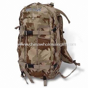 Wandern-Rucksack mit komfortabel sichern und Riemen