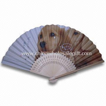 Bambu kaburgalar ile kağıt Fan