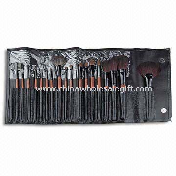 Nylon and Goat Hair Cosmetic/Makeup Brush Set, Measures 25 x 15 x 4cm