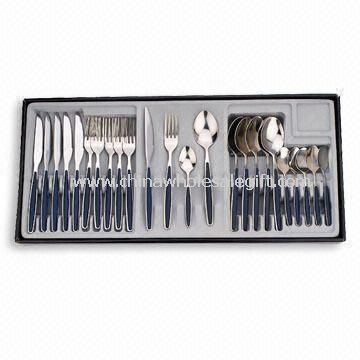 24 biter servise sett med plast håndtak, inkluderer gaffel, skje, kniv og TS