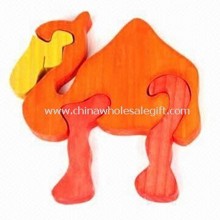 Puzzle infantil con diseño en forma de camello, de madera maciza images