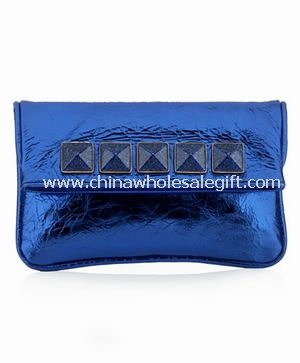 Glänzende blaue Clutch-Tasche
