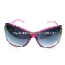 Sunglasses with Plastic Framework and Glass Line images
