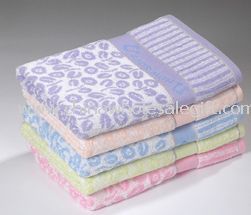 Yarn Dyed Jacquard Bath Towel images