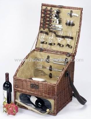 Willow Picnic Basket for 4 Persons
