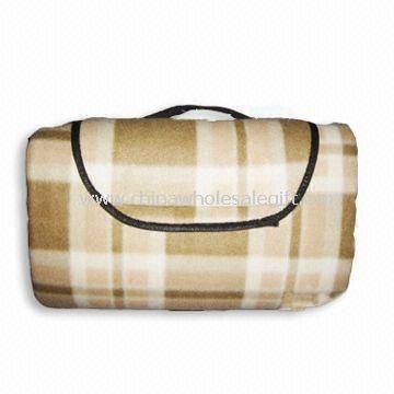 Picnic Blanket with Checks Printing and Adjustable Size