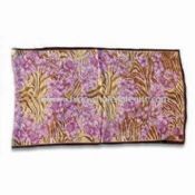 Sutra Scarve terbuat dari 100% sutra Georgette dengan layar dicetak images