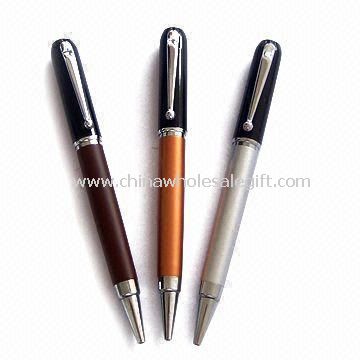 Twist Metal kuglepenne med skinnende forkromede dele