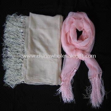 silke scarve med frynser