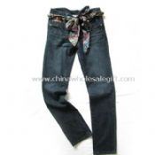 Damen Jeans hergestellt aus 100 % Baumwollgewebe und Slubby Garn images