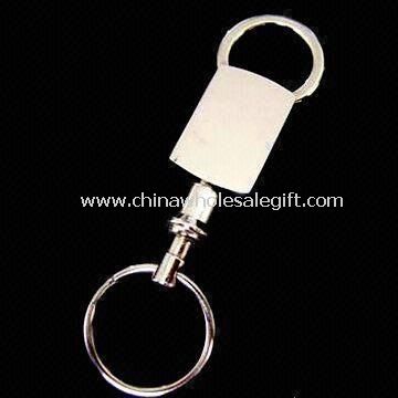 Metal Keychain Made of Zinc-alloy and Stainless Steel