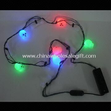 Flashing Skull Light-up Necklace with Rainbow Colors and Effects