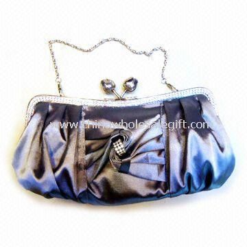 Fashionable Leather Bag with Chain Belt