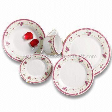 30-piece Porcelain Dinner Plate with Decal in Wing Shape