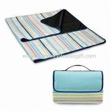 Waterproof Foldable Stripe Picnic/Beach Mat Made of Polyester Fleece