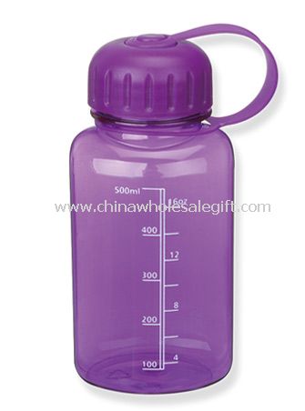 Пластиковая бутылка воды