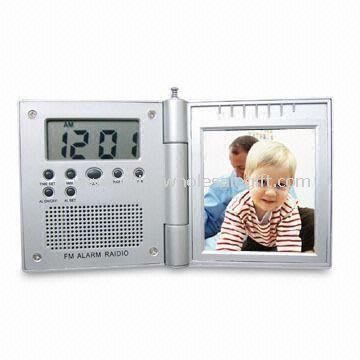 Alarm Clock Radio with Photo Frame and 12-hour Display Mode