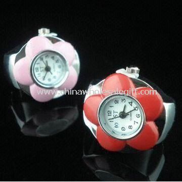 Fashion Ring Watch Made of Zinc-alloy Case