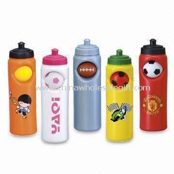 Colorful 750mL Plastic Sports Water Bottles