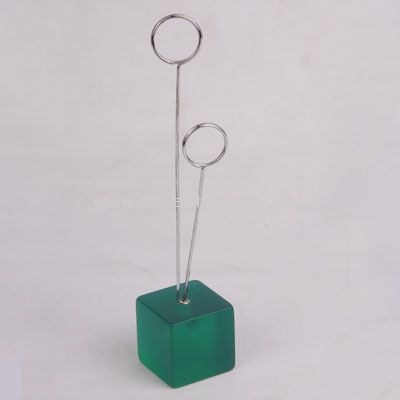 Memo holder with two clips