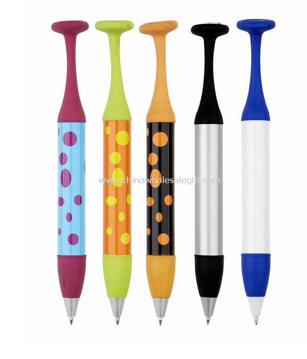 القلم هدية ملونة