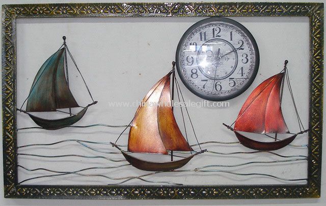 horloge design en bateau