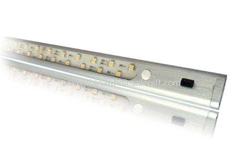 Strip lampu LED dengan IR Sensor Switch