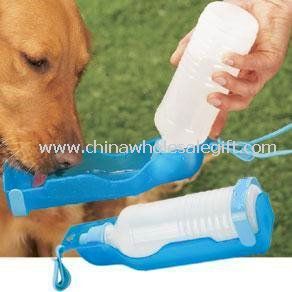 Portable pet feeding bottle