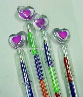 Corazón en forma de pluma
